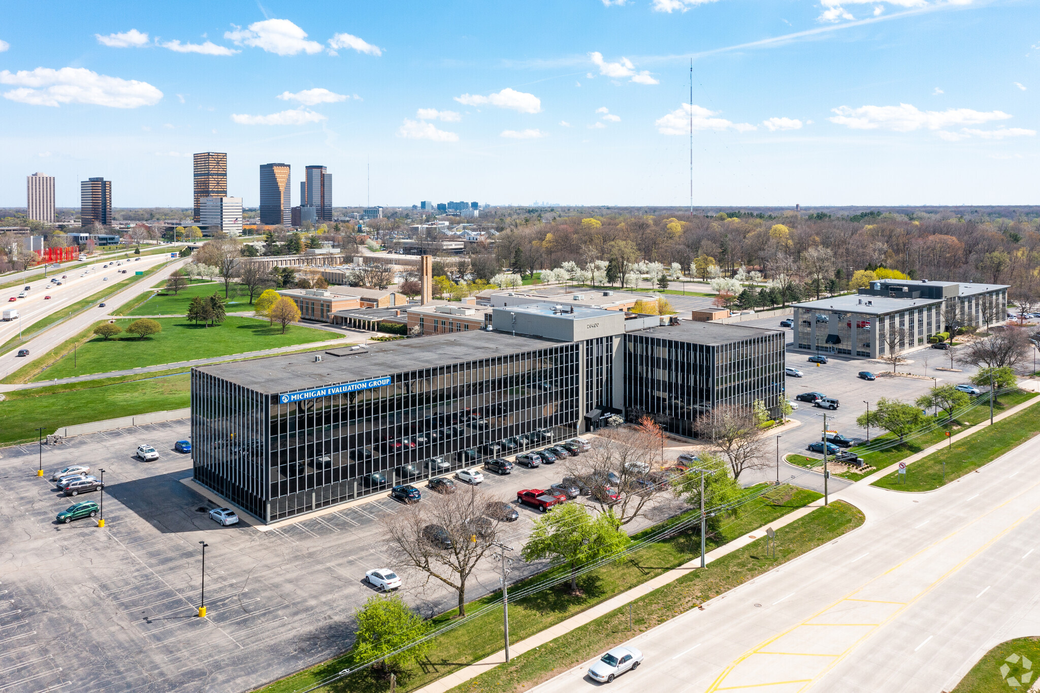 26400-Lahser-Rd-Southfield-MI-Aerial-5-LargeHighDefinition2 26400-Lahser-Rd-Southfield-MI-Aerial-5-LargeHighDefinition2